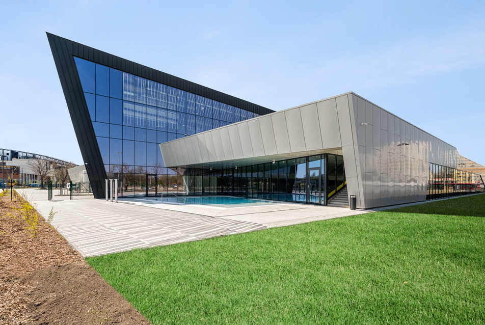 The Szeged swimming facility presented through an interactive VR experience